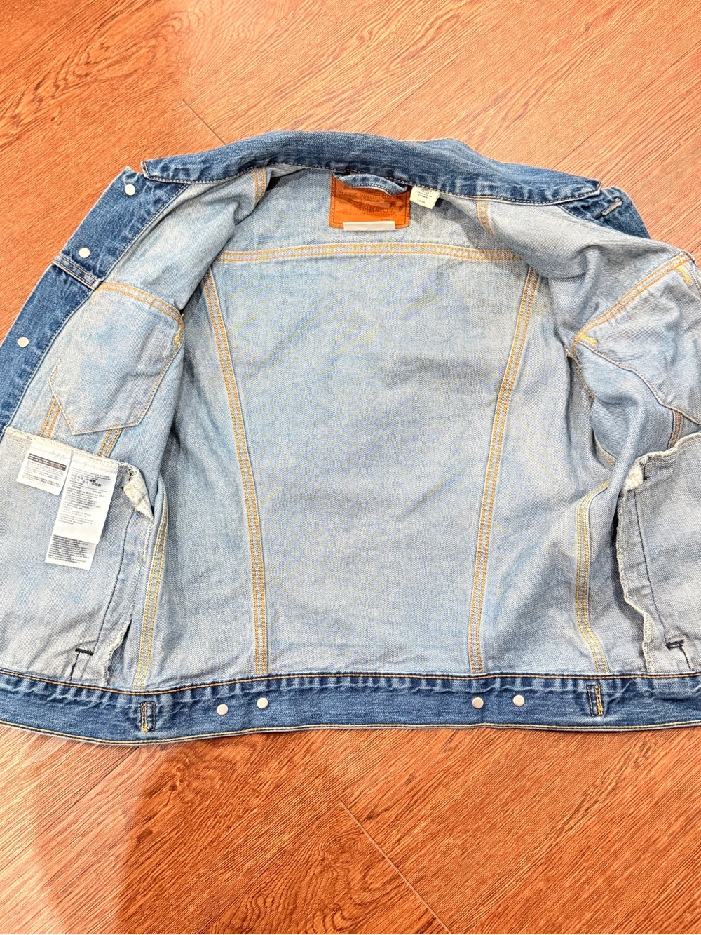 Levi's Mid Blue Denim Jacket - Picture 9 of 10